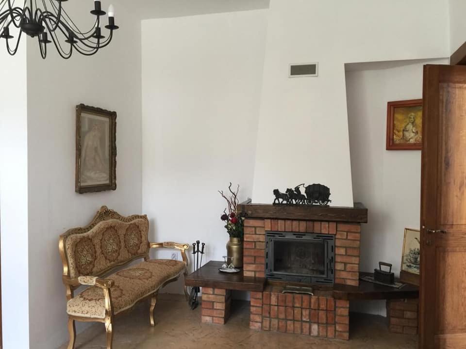 Il Piccolo Castello Buşteni エクステリア 写真